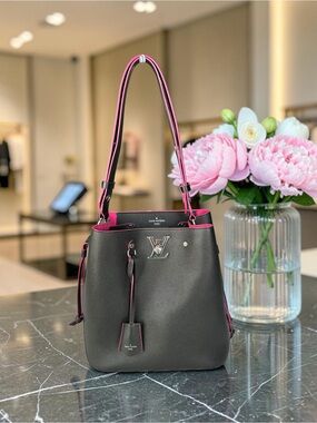 Louis Vuitton Lockme Bucket Bag
